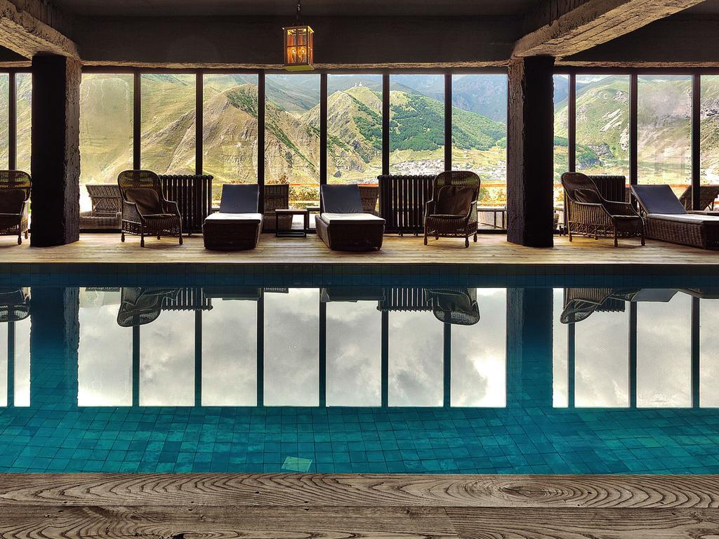 Rooms Hotel Kazbegi Exterior foto The pool at the Hotel de la Cour des Rohan