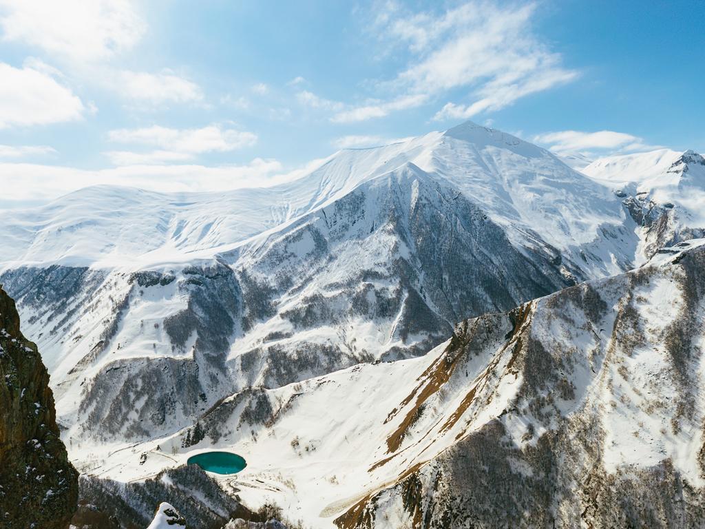 Rooms Hotel Kazbegi Exterior foto Mount Elbrus