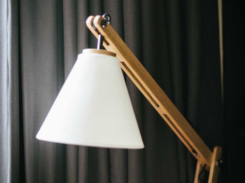 Rooms Hotel Kazbegi Exterior foto A floor lamp