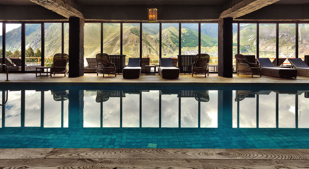 Rooms Hotel Kazbegi Exterior foto The pool at the Hotel de la Cour des Rohan